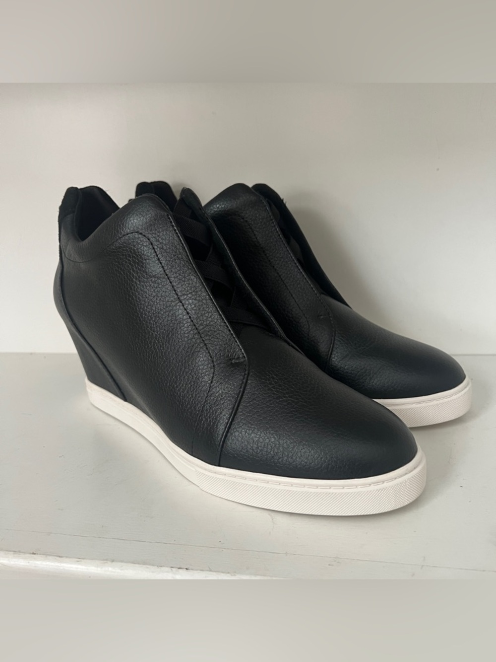 LINEA PAOLO WEDGE WOMEN SNEAKER SIZE 10 BLACK LEATHER SHOES